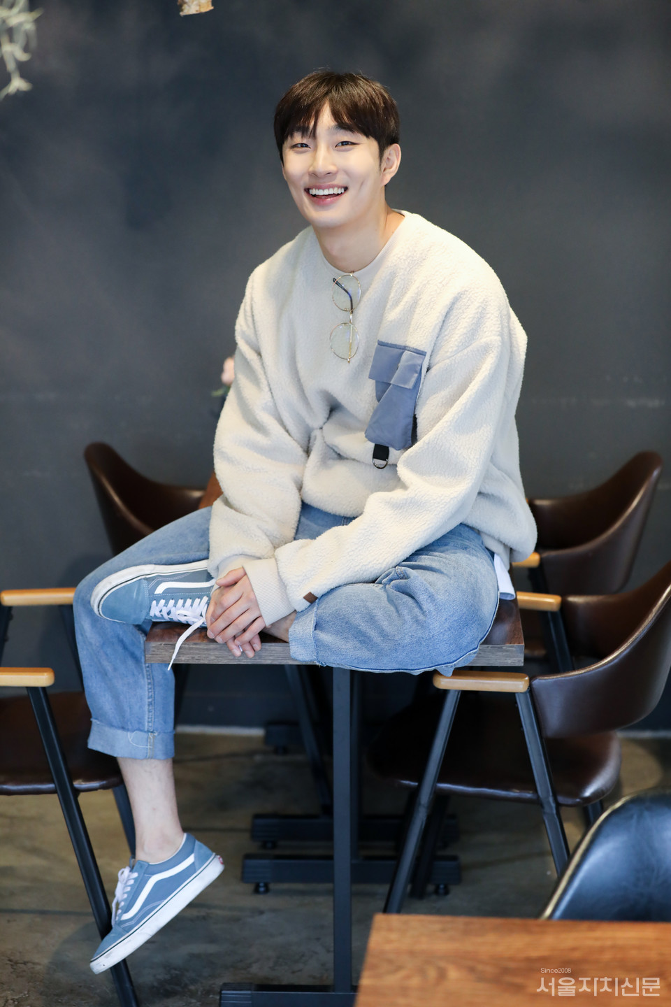 ▲ 배우 배나라가 지난 19일 대학로 한 카페에서 서울자치신문과 인터뷰를 진행하고 있다. ㅣ 사진 김수현 기자