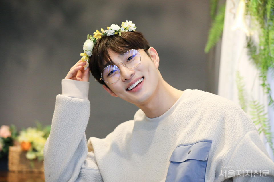 ​▲ 배우 배나라가 지난 19일 대학로 한 카페에서 서울자치신문과 인터뷰를 진행하고 있다.