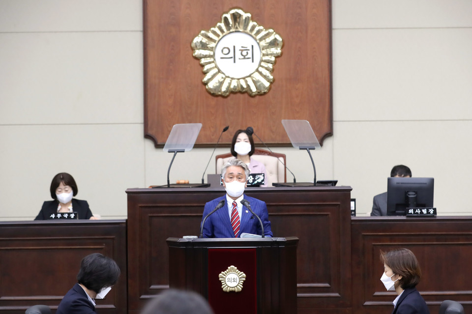 5분 자유발언중인 박지남 의원(더불어민주당, 반포본․2동,방배본동․1동․4동) ㅣ 제공 서초구의회