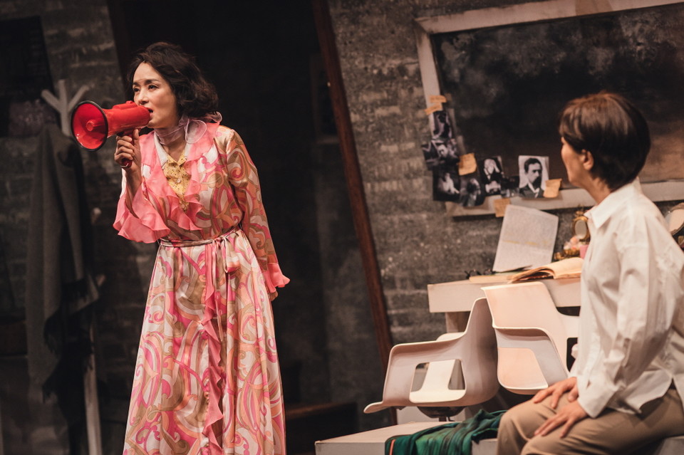 21분장실_공연사진(배종옥,서이숙)(사진제공_T2N미디어)