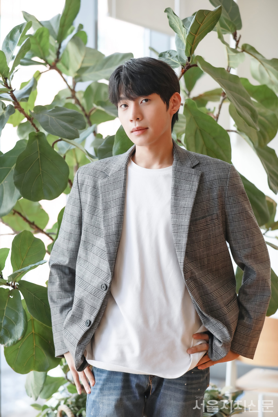 ▲ 배우 박상혁이 대학로에서 서울자치신문과 인터뷰를 진행하고 있다. ㅣ사진 ⓒ 김수현 기자