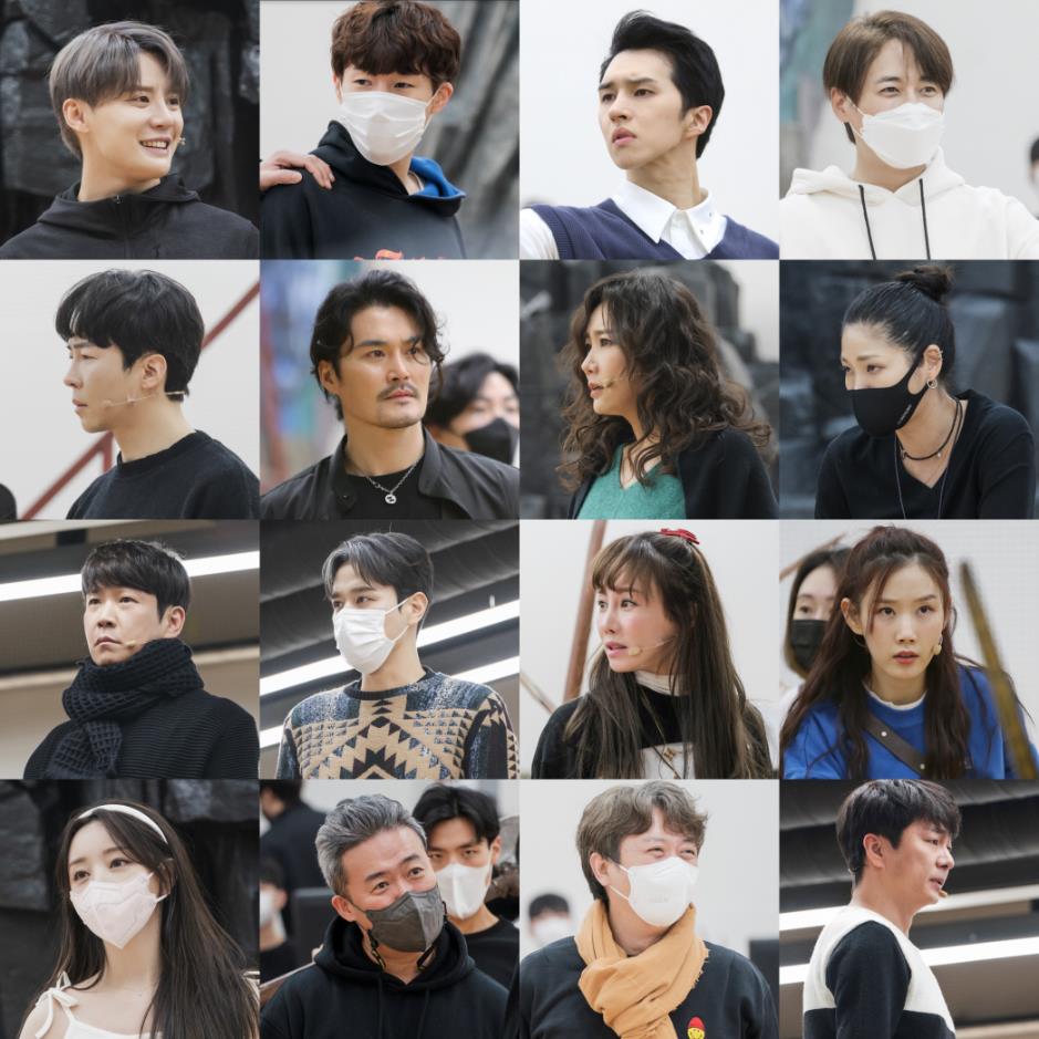 [뮤지컬 엑스칼리버] 김준수·김성규·이재환·이지훈·에녹·강태을 등 열정 가득 연습실 현장 사진 공개_제공 EMK