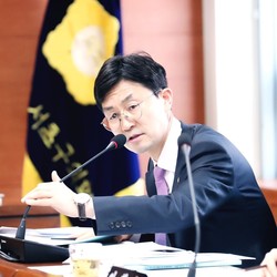 김성주 부위원장