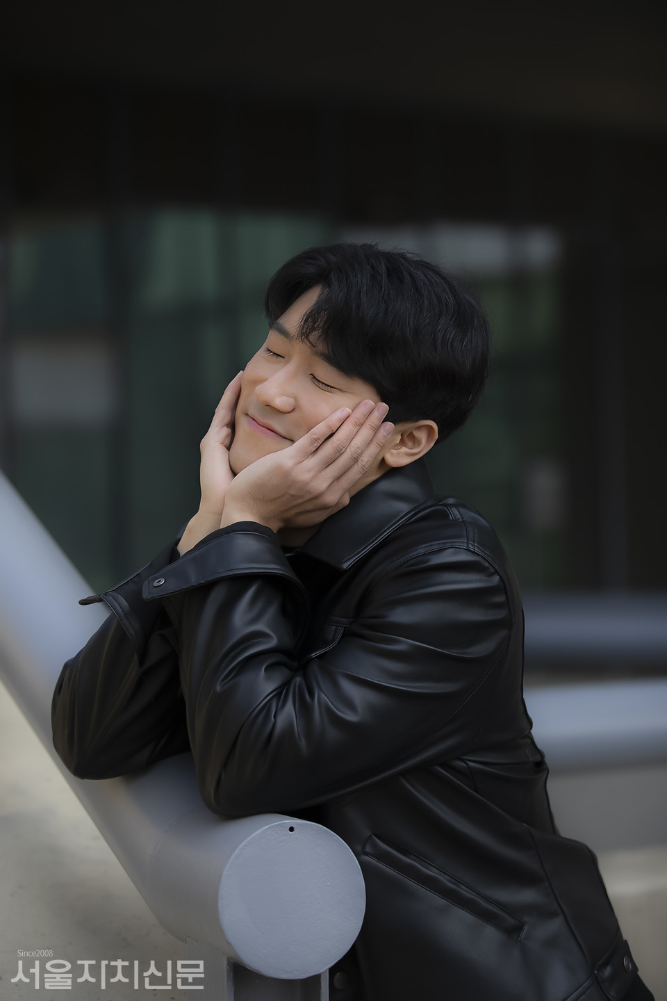 ▲ 배우 이진혁이 서울자치신문과 인터뷰를 진행하고 있다. ㅣ사진 ⓒ 김수현 기자