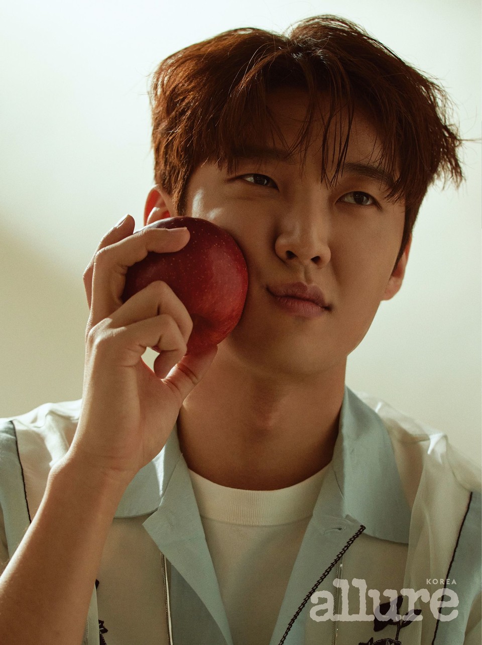 얼루어 5월호 화보 ㅣ 제공 얼루어 코리아