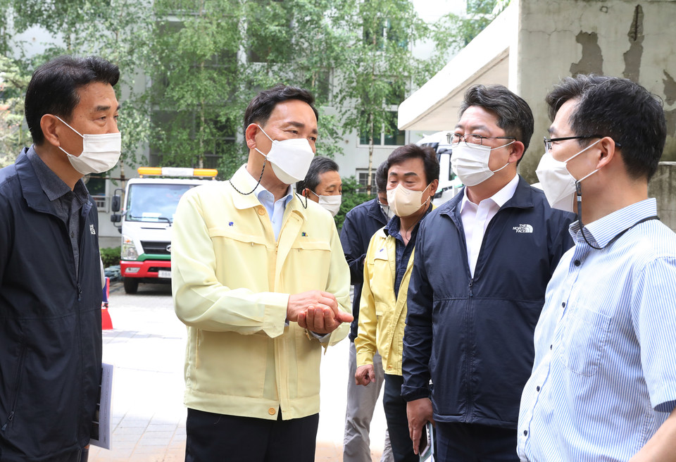강남구청장 비피해 현장점검(LH강남 브리즈힐)