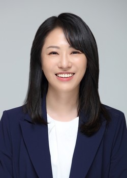 강여정 운영위원장