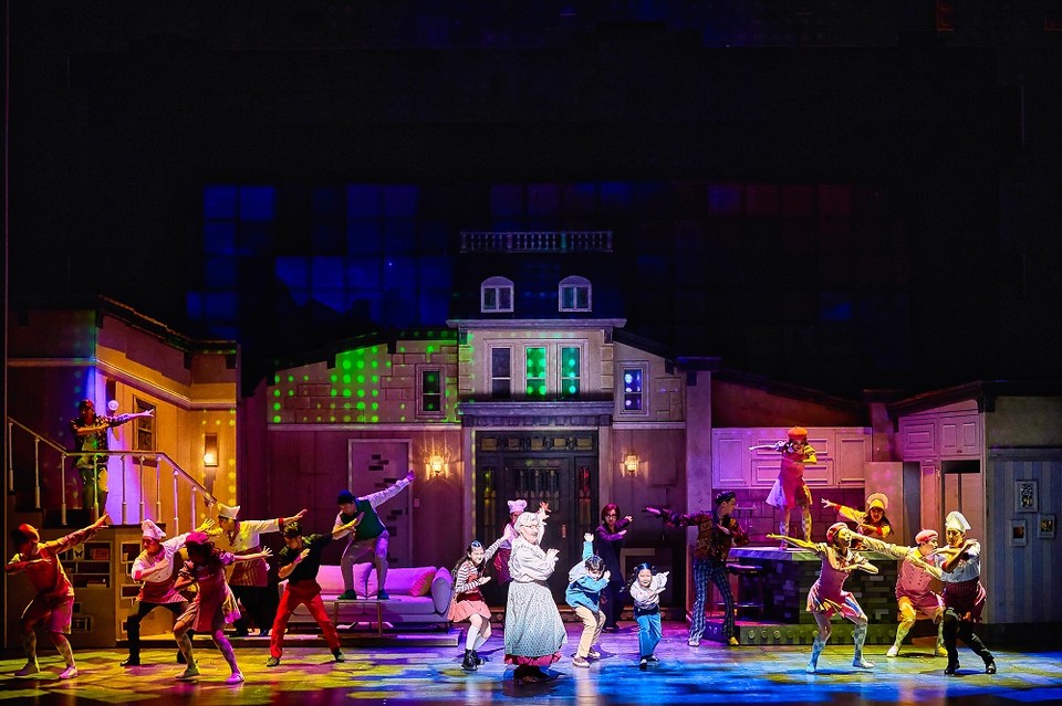 미세스 다웃파이어_공연사진 3 사진제공=샘컴퍼니