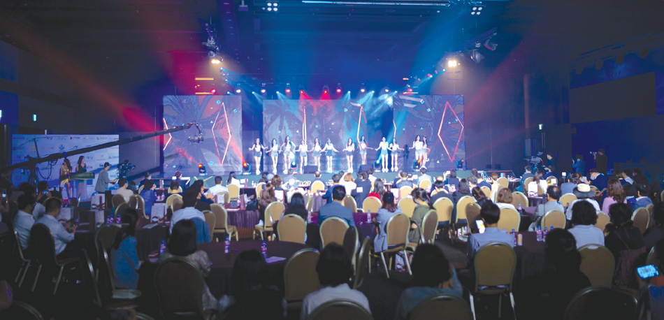 경기도 화성시 라비돌 리조트 신텍스 그랜드볼룸에서 개최된 2022 미스글로라이즈코리아 DMZ 세계평화홍보대사 선발대회 본선 대회 모습