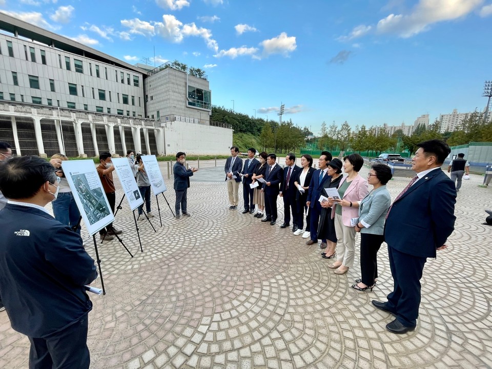 강남구의회 복도委, 삼성봉은 배수지공원 등 현장방문 2