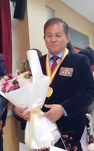 ‘제31회 강남구민의 상’에서 ‘강남구민 대상’을 받은 임채홍 회장