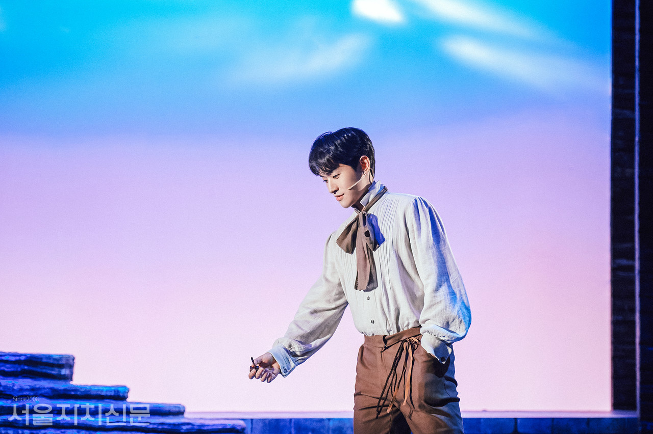 뮤지컬 '랭보'에서 열연 중인 정욱진 ㅣ 제공 더웨이브