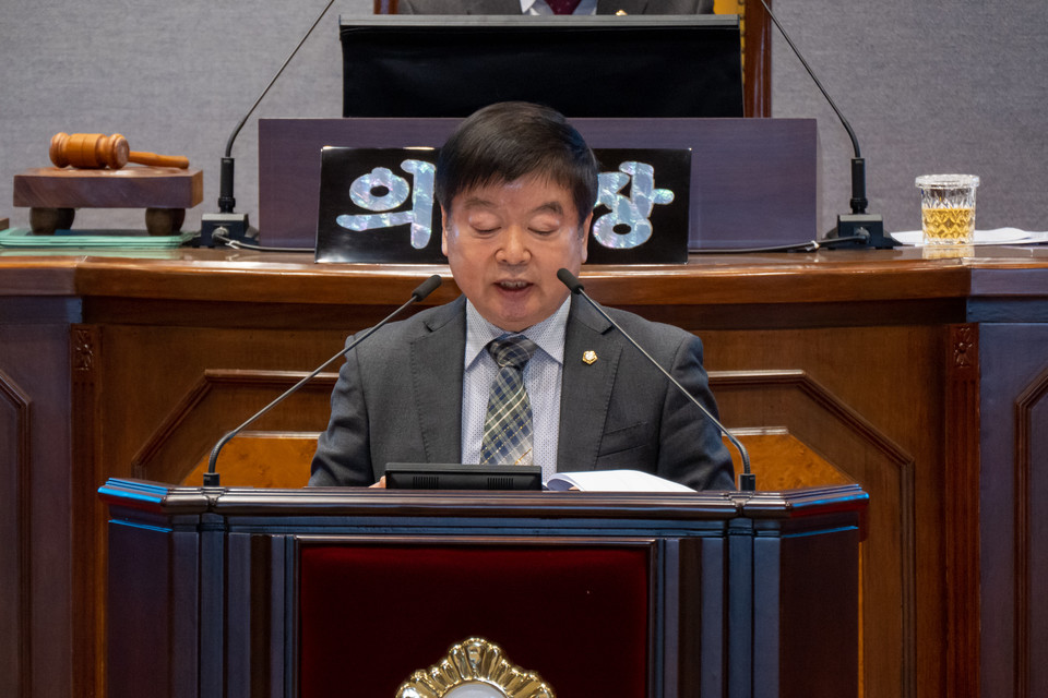 5분발언 하는 이동호 의원