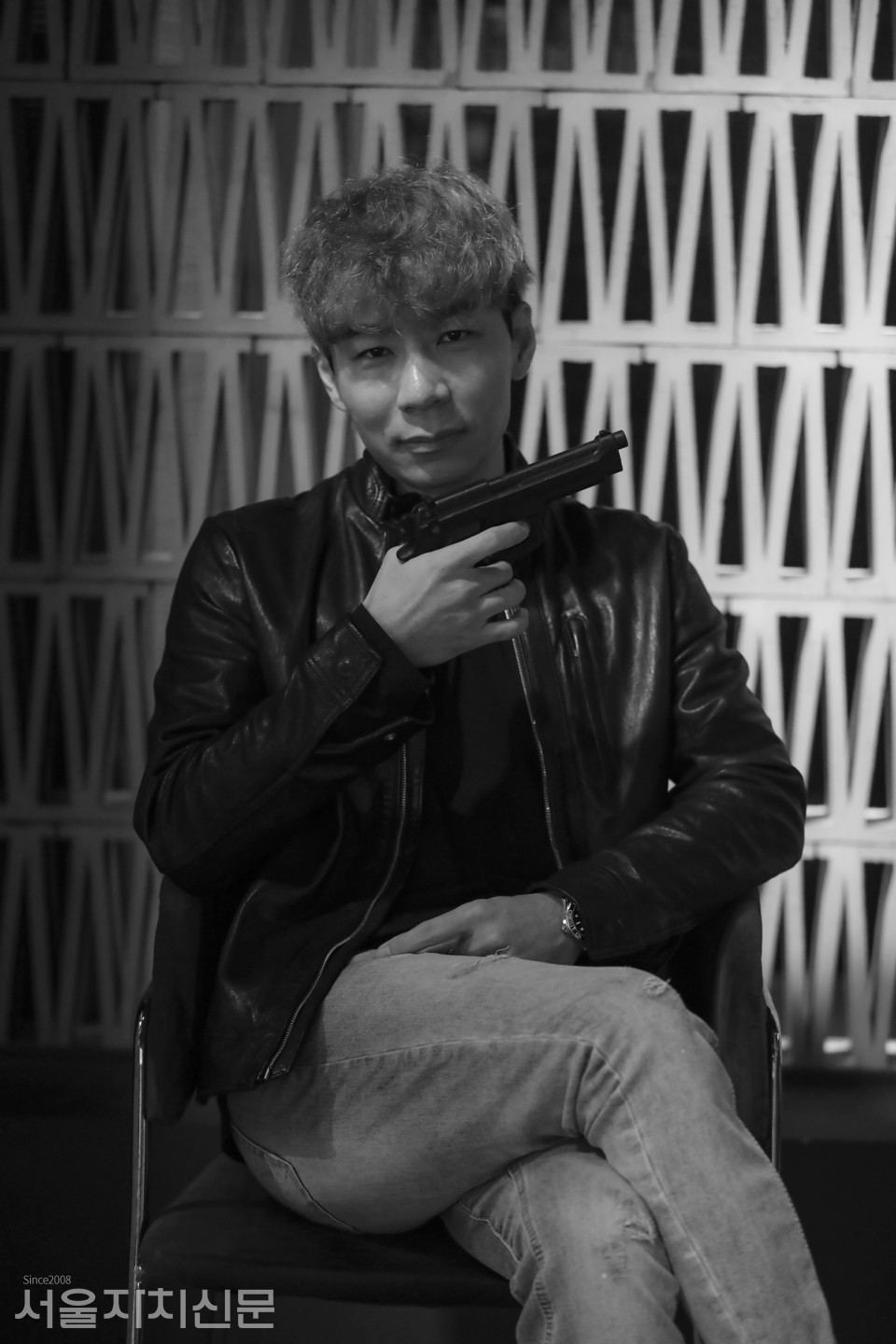 ▲ 이승현 배우가 포즈를 취하고 있다. ㅣ사진 ⓒ 김수현 기자