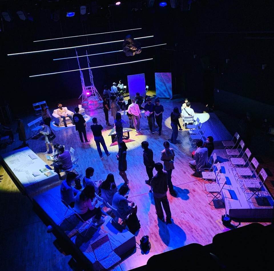 림보 공연사진 ㅣ 콤마앤드제공