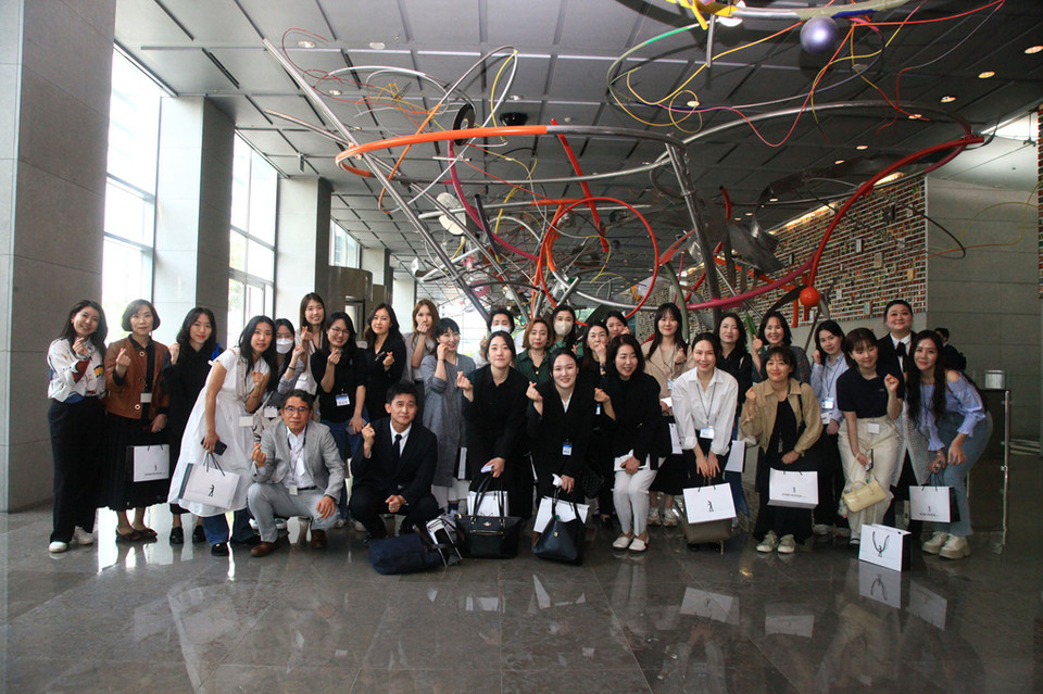 중앙대학교 미래교육원, 도슨트 양성과정 수강생 단체 사진