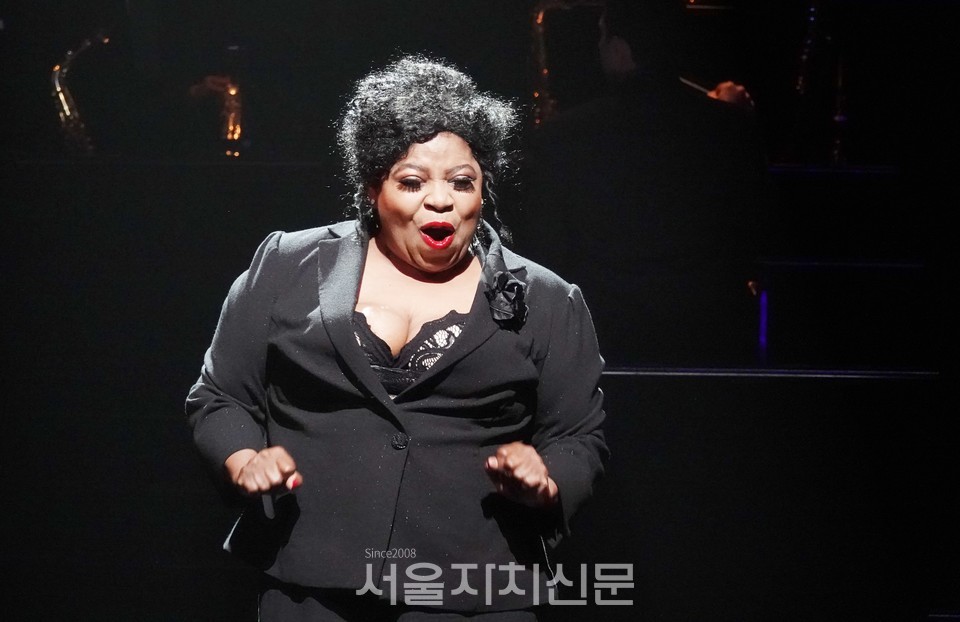 프레스콜 리뷰…뮤지컬 시카고 25주년 기념 오리지널 팀, 관능의 무대 펼친다 5