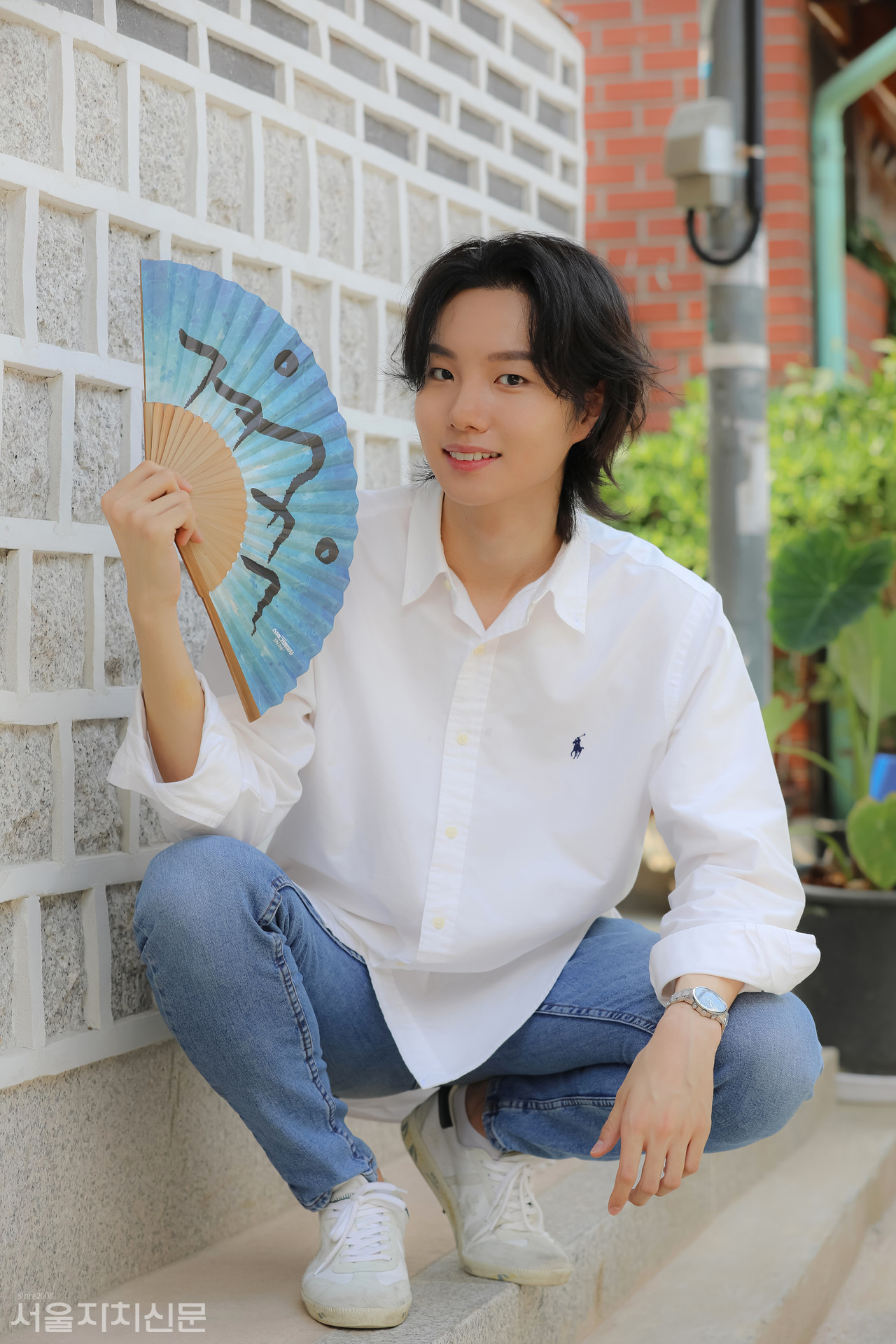 ▲ 배우 김서형이 인터뷰에 앞서 포즈를 취하고 있다. ㅣ사진 ⓒ 김수현 기자