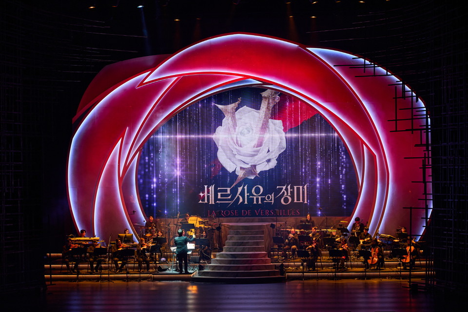 [베르사유의 장미 뮤지컬 콘서트] 공연 사진_제공 EMK뮤지컬컴퍼니