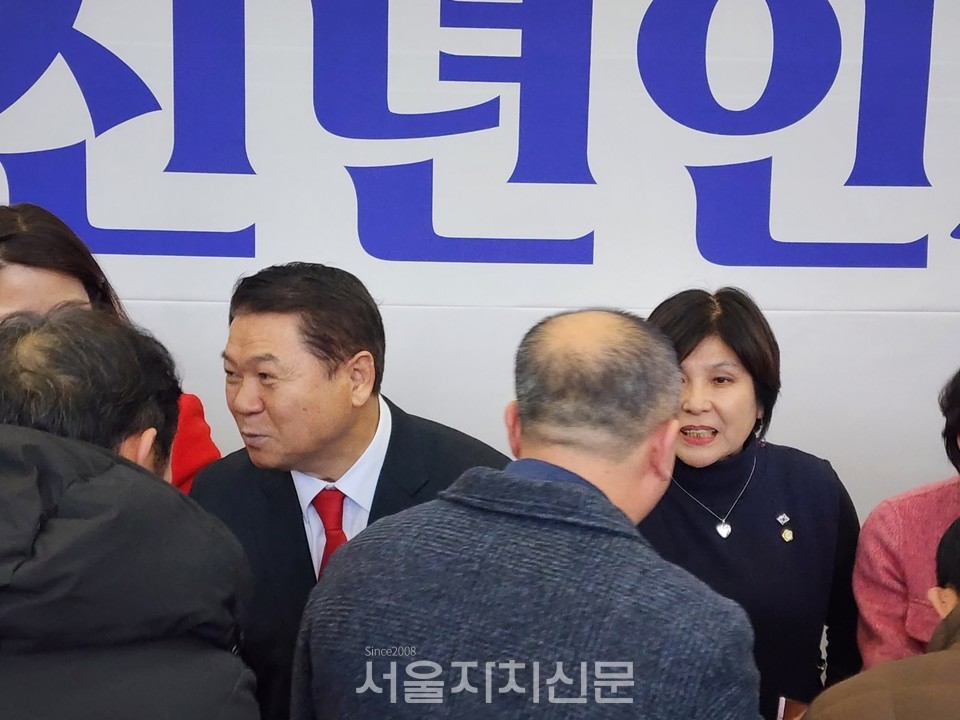 황영각 복지도시위원장, 이향숙 구의원