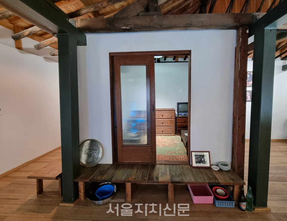 한지붕세가족 세트