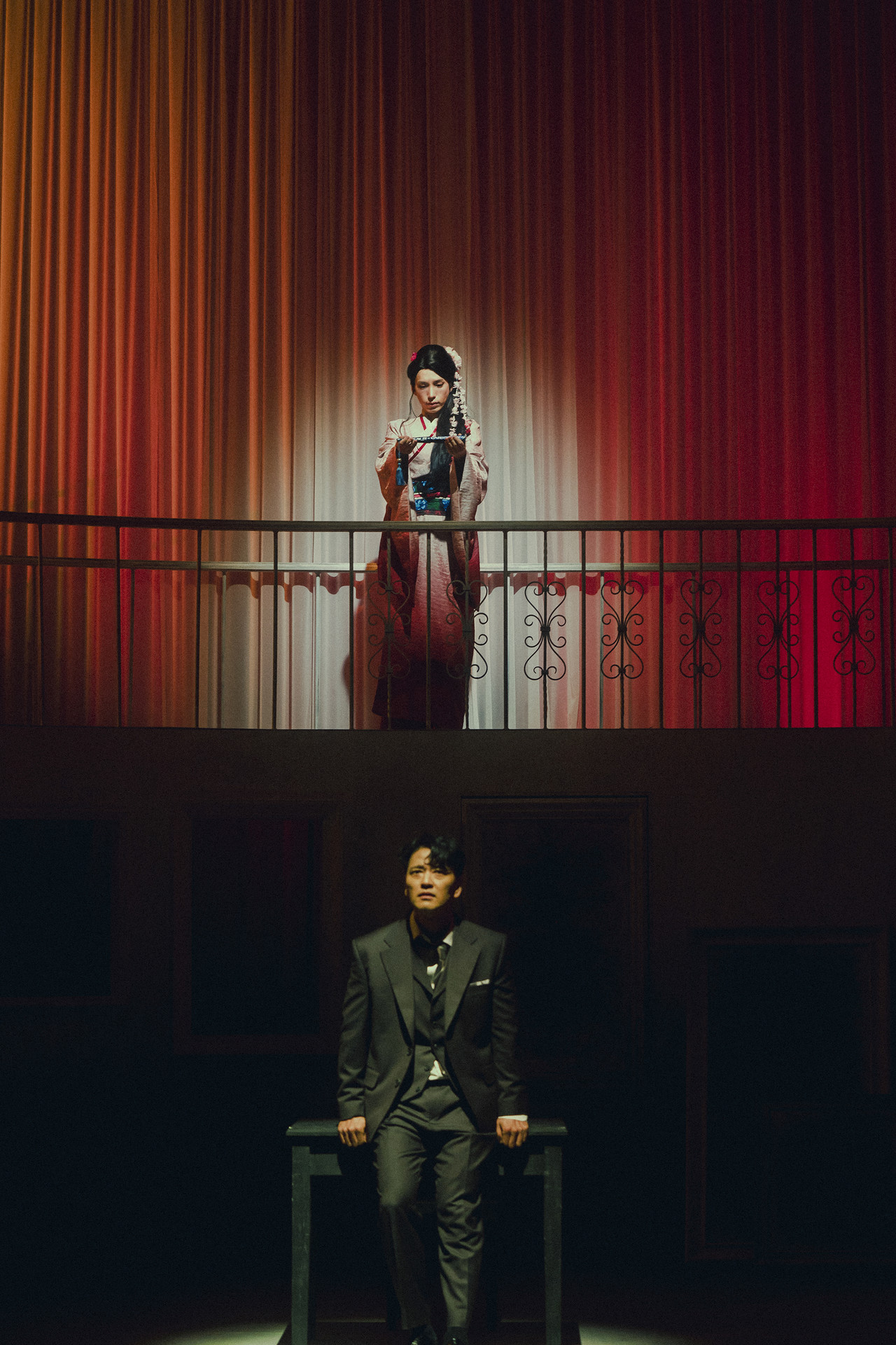 ▲연극 '엠 버터플라이' 공연사진 ㅣ 연극열전 제공