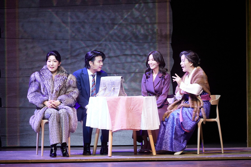[뮤지컬 친정엄마] 공연 사진_제공 Tol story