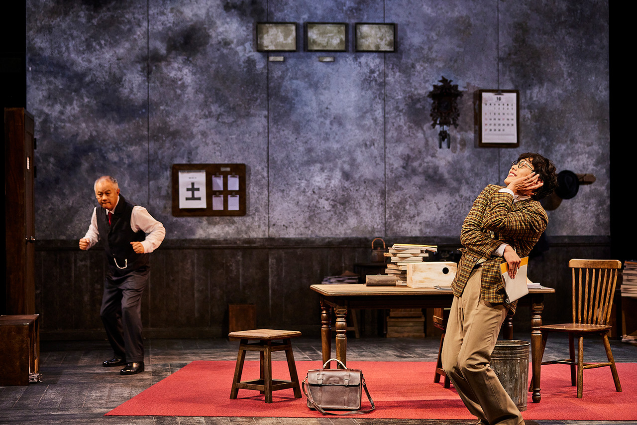 '웃음의 대학' 공연사진 (배우 송승환, 신주협) ㅣ 제공 연극열전