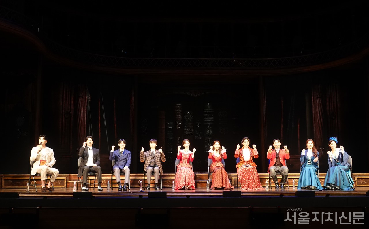 ▲ '젠틀멘스 가이드' 배우들 ㅣ 제공 서울자치신문 DB