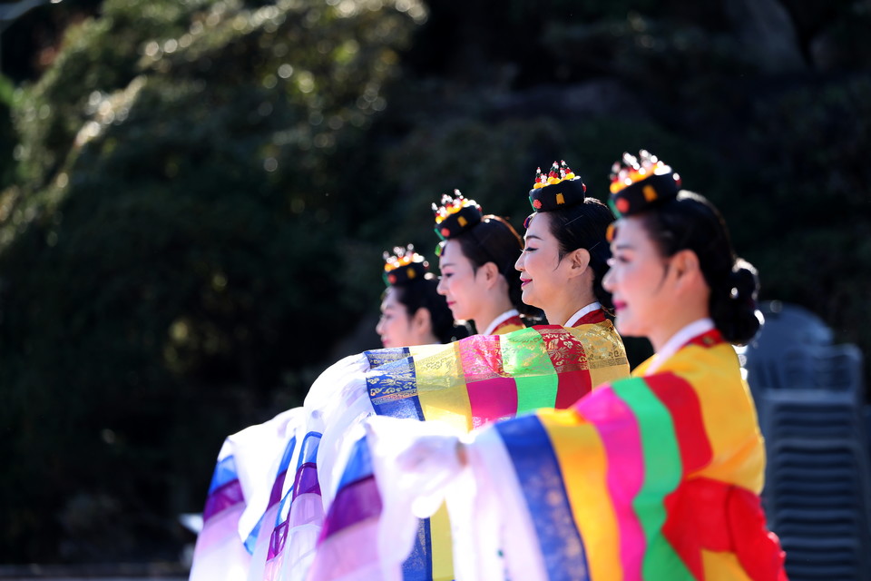 전통무용 공연. 사진제공=봉은사