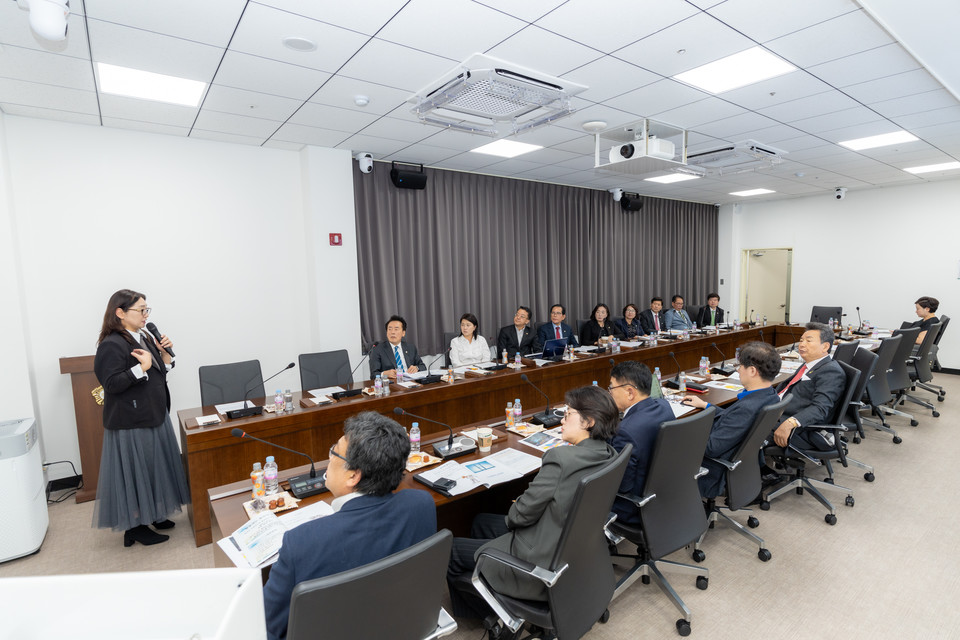 지난 22일 강남구의회 7층 열린회의실에서 열린 2024년 폭력예방 통합교육 현장 전경 