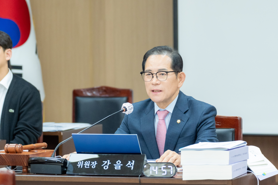 강남구의회 행정안전위원회 강을석 위원장