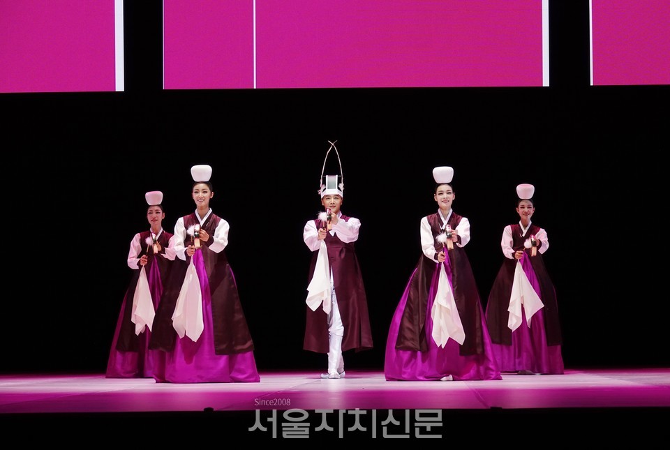 ▶조흥동류 '진쇠춤'