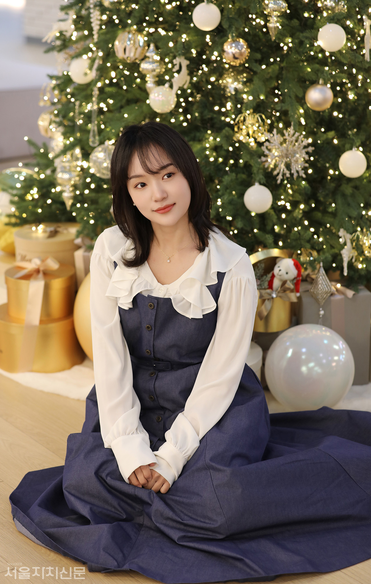 ▲ 배우 임찬민이 인터뷰 전에 사진을 찍고 있다. ㅣ 김수현 기자