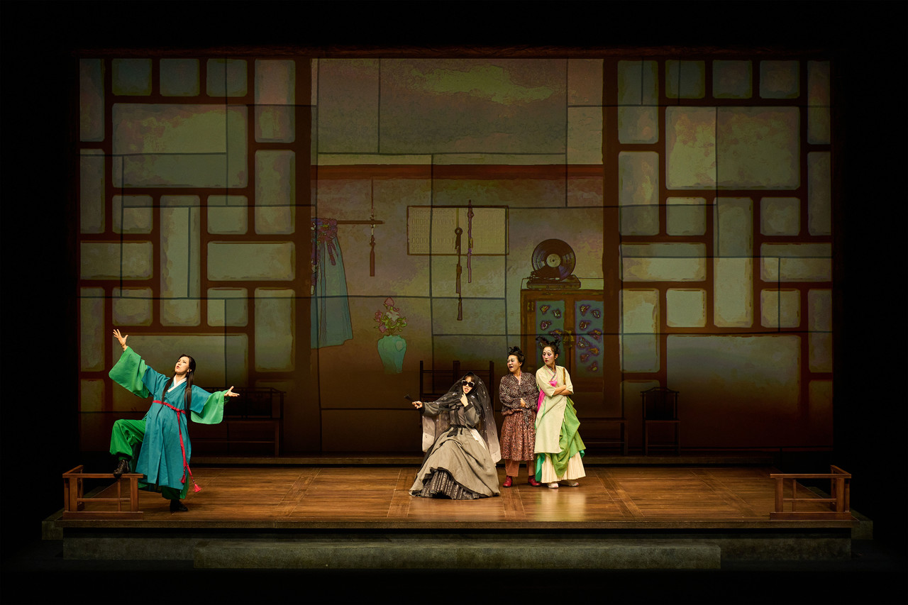 ▲ 연극 '십이야' 공연사진 ㅣ 제공 국립극장