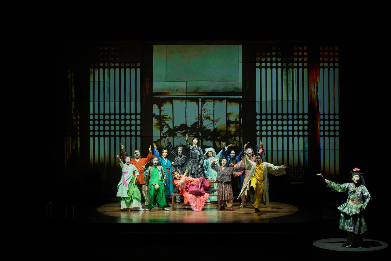 ▲ 연극 '십이야' 공연사진 ㅣ 제공 국립극장