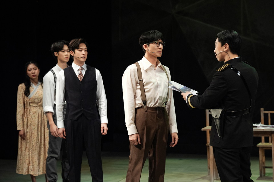 [뮤지컬 어제의 시는 내일의 노래가 될 수 있을까] 공연사진_제공 스튜디오 반