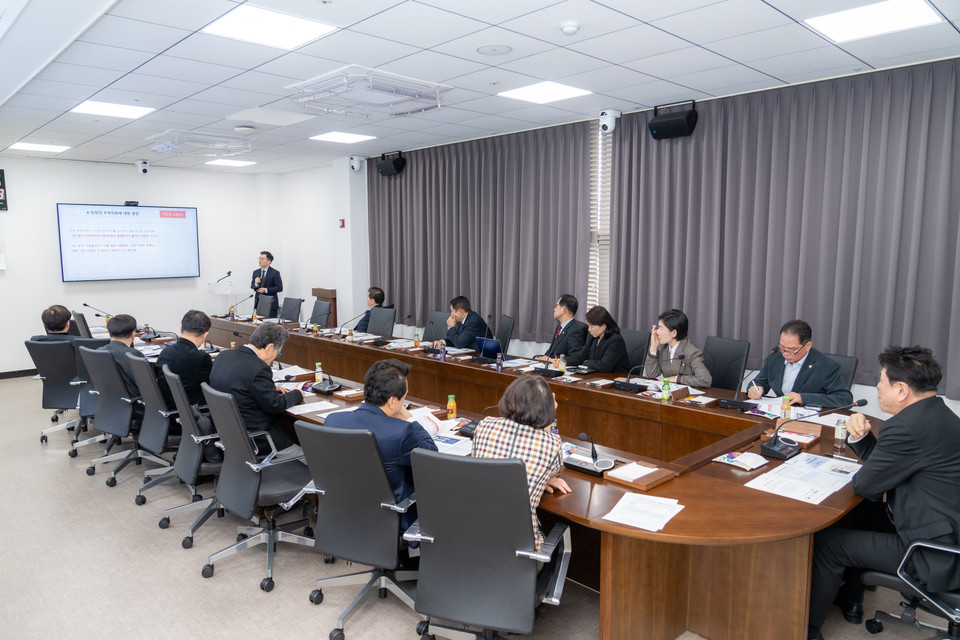 지난 7일 구의회 7층 열린회의실에서 진행된 ‘2025년 부패방지 교육’ 전경