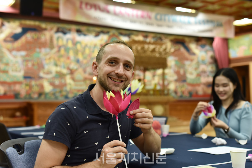 외국인 템플라이프.   사진제공=봉은사