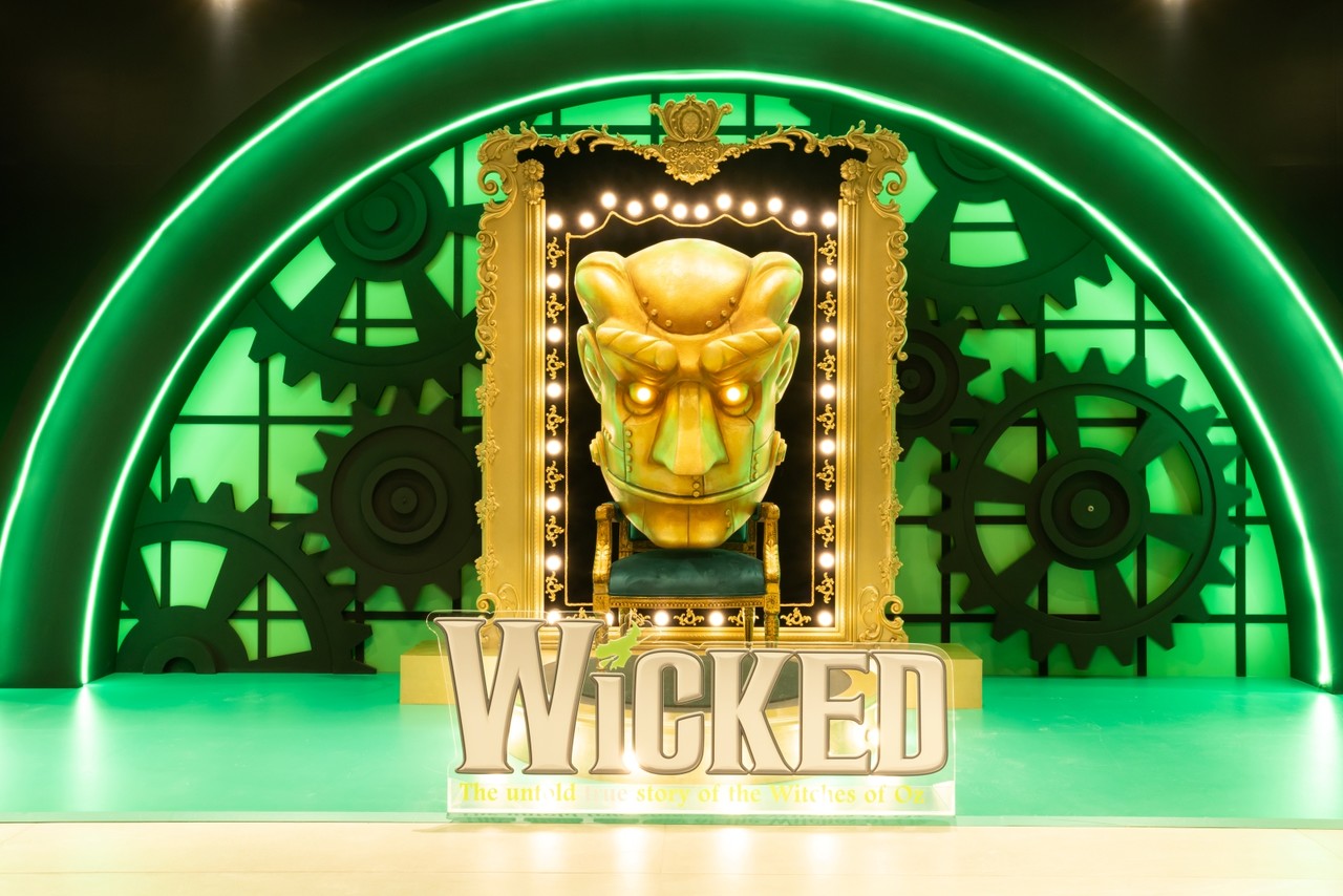 11월 부산 초연을 예정하고 있는  내한 공연의 상징적 장면을 옮겨 놓은 ‘오즈헤드 팝업존’