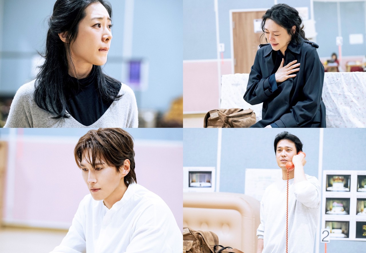 (좌측 상단부터)프란체스카 역_조정은, 차지연/ 로버트 킨케이드 역_박은태, 최재림│제공 ㈜쇼노트