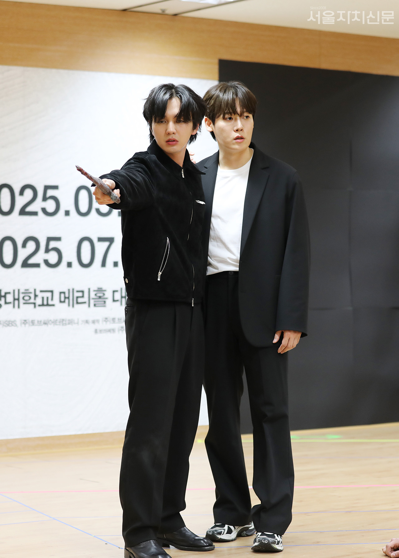 ▲ 장면을 시연 중인 배우 유승호, 양지원