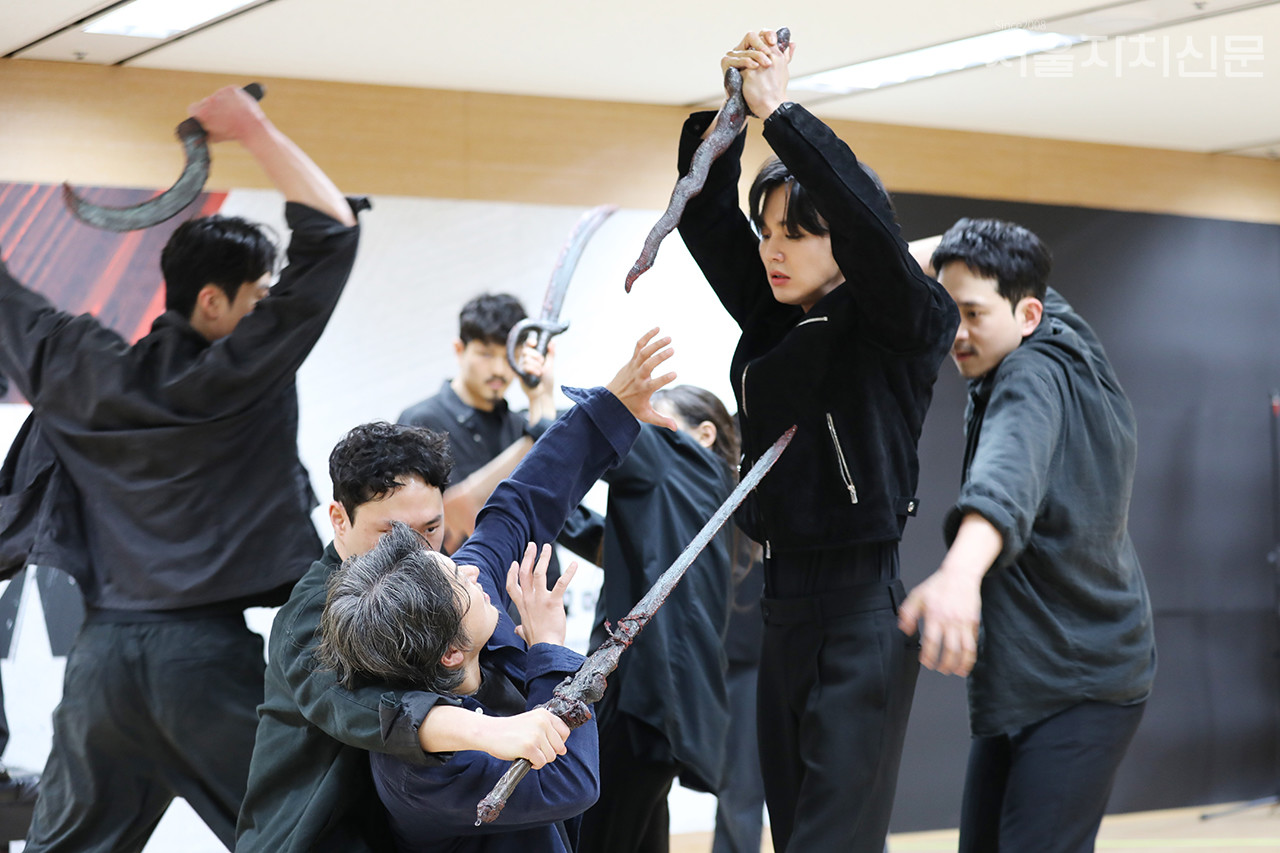 ▲ 장면을 시연 중인 배우 김준원, 유승호