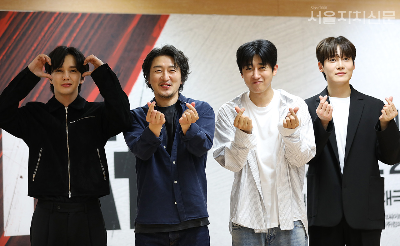 ▲ (왼쪽부터) 유승호, 김준원, 손호준, 양지원의 단체사진