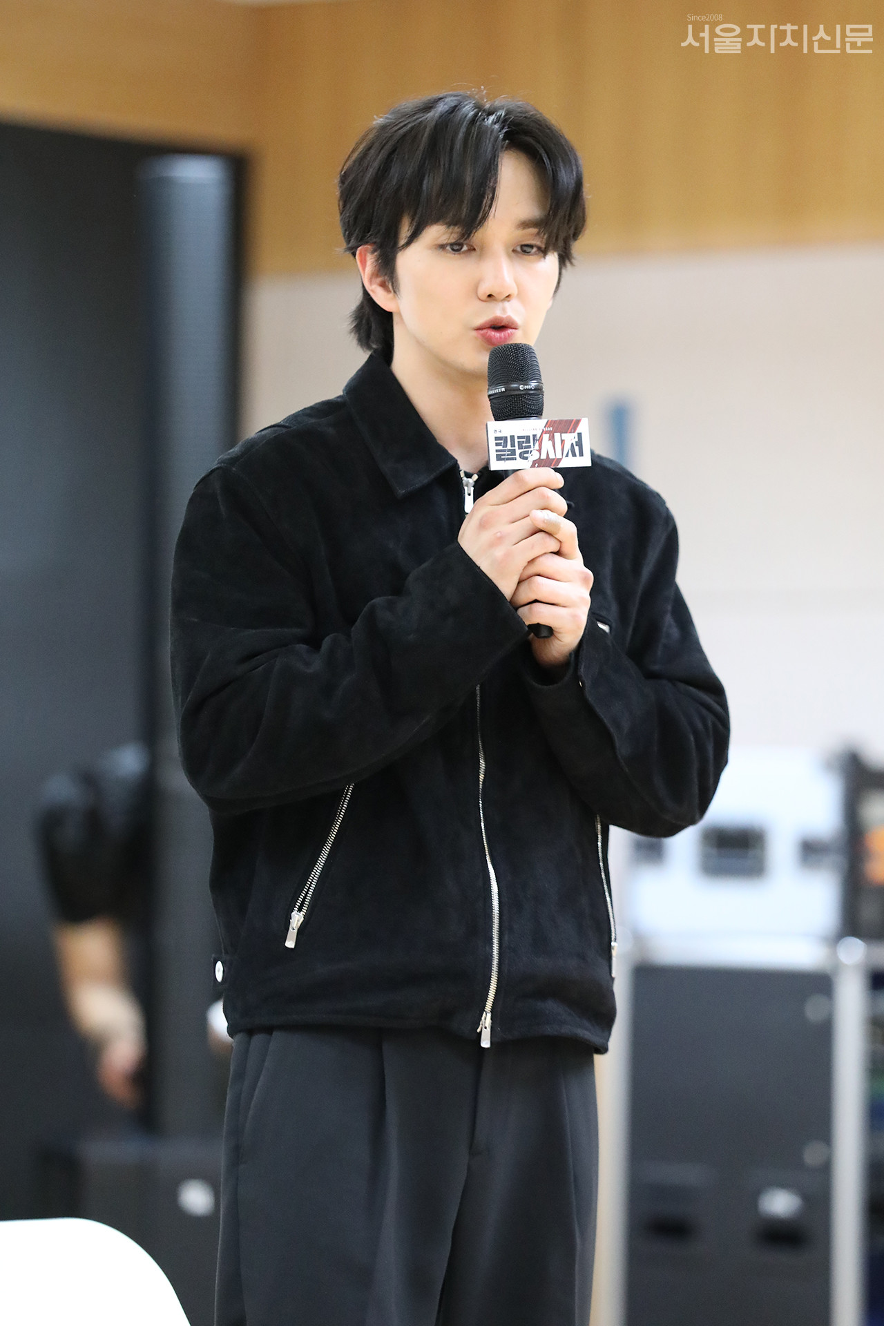 ▲ 질의응답을 진행 중인 배우 유승호