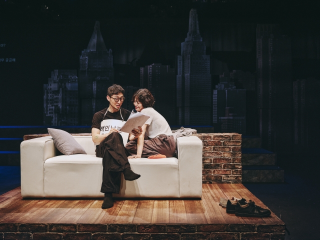 두산인문극장 2025 지역_연극_엔들링스 ©두산아트센터