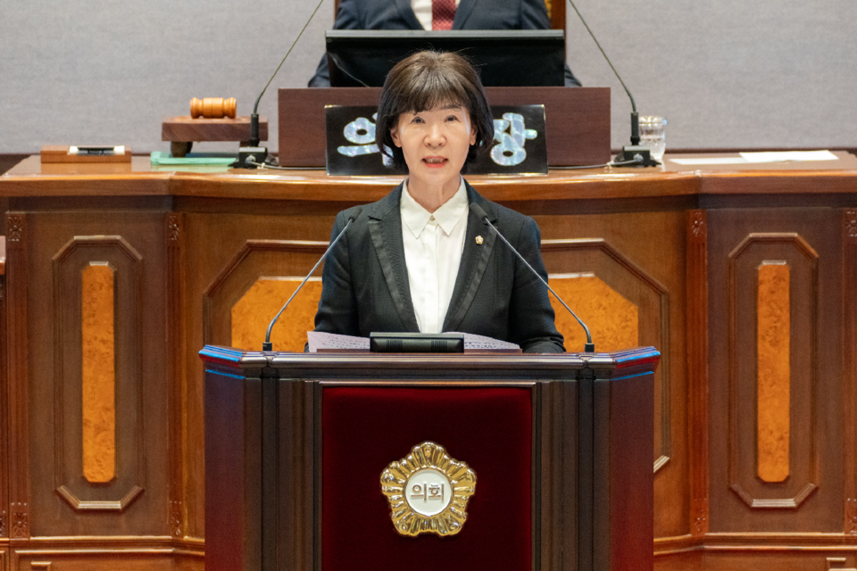 지난 5월 22일 제327회 임시회 본회의에서 결의문 낭독