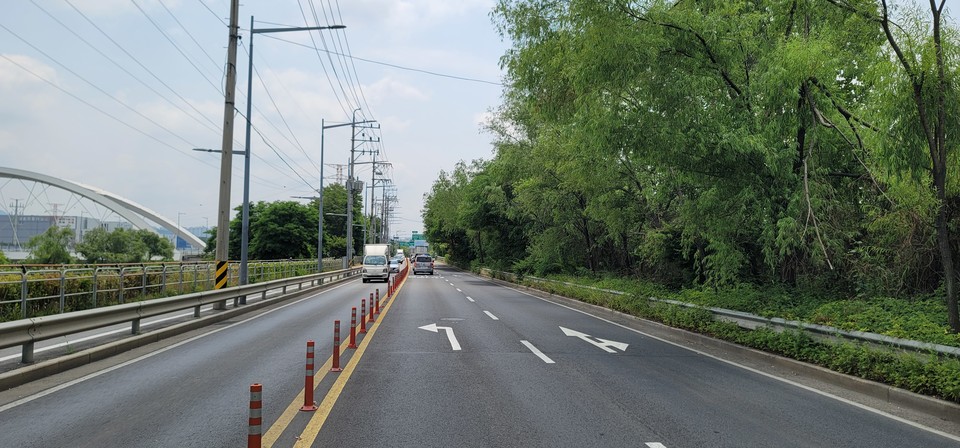 탄천 숯내교 교차로 인근 녹지
