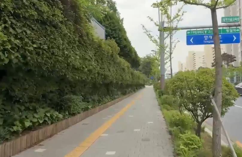 고덕로변 현재 모습(동부기술교육원 인근)