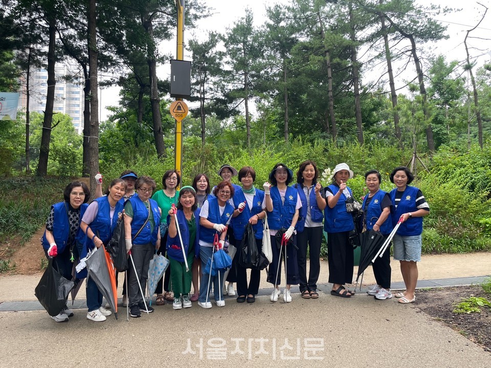 바르게살기일원1동, ‘클린데이’ 맞아 거리 정화활동 펼쳐 2